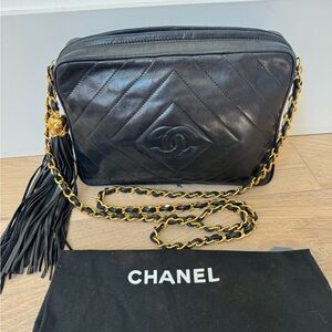 Chanel vintage black lambskin camera chevron bag with 24k plated hardware